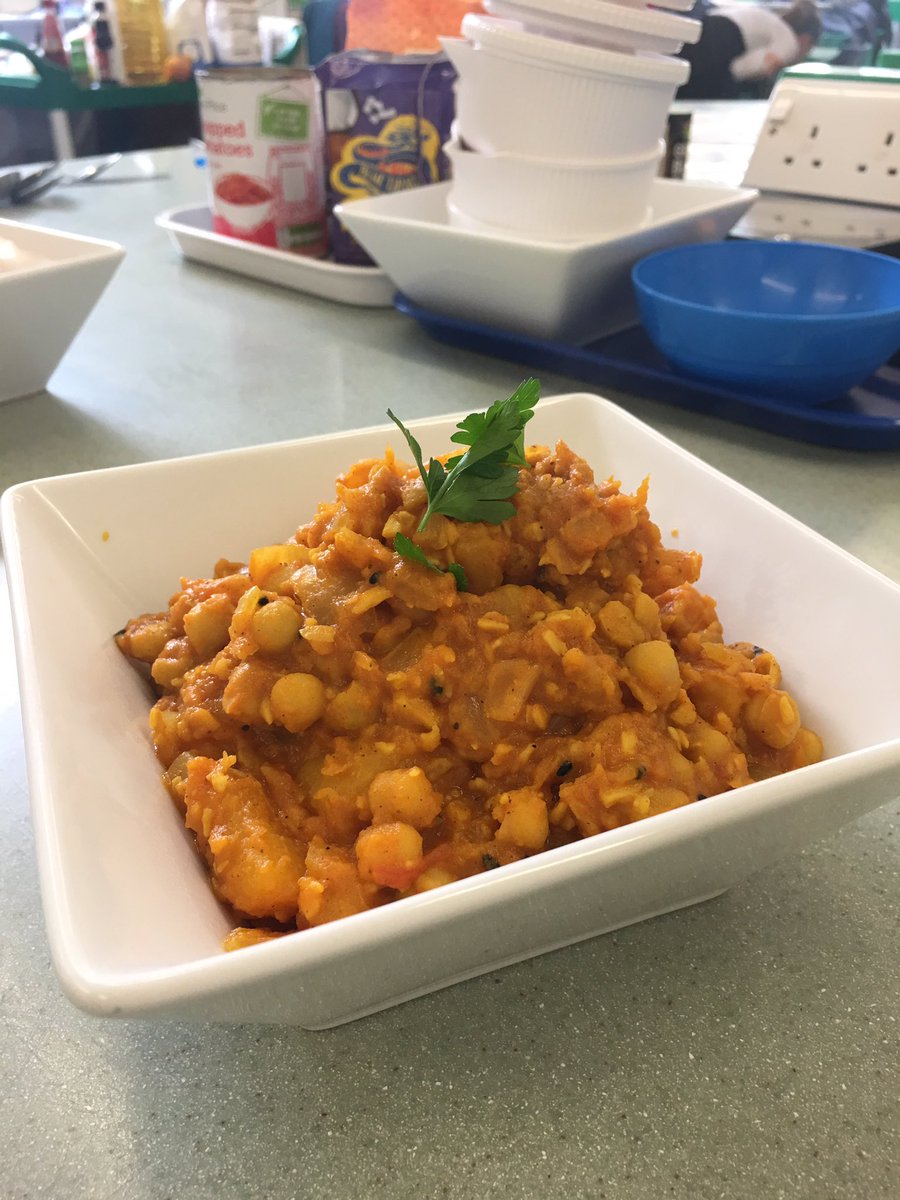 ManorHighSchool's tweet photo. @pixlclub #powertoperfrom more super foods cooked by our new year 10 students. https://t.co/muVwbQUC6d