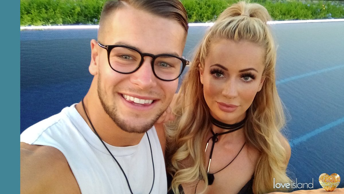 LoveIsland's tweet photo. Obligatory pre-party couple photo 💁😍 #LoveIsland https://t.co/XIvYYeGxKq