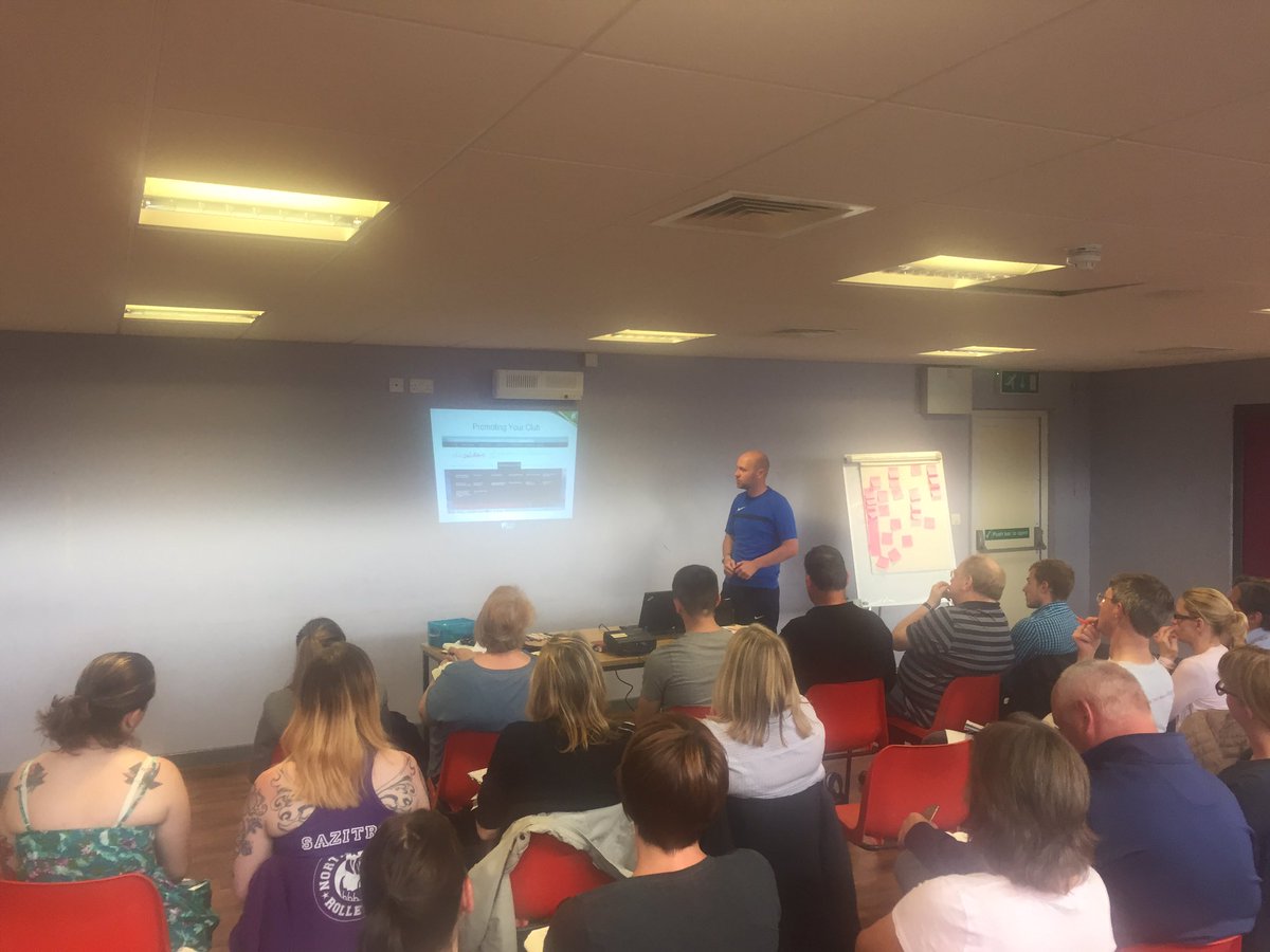 GwellaSportDev's tweet photo. Club development evening in full flow #Flintshire #HMRC #CommunityChest #SportingSolutions @Sported_Wales @sport_wales #CommunitySport ๐ https://t.co/D1TTW2o3eu