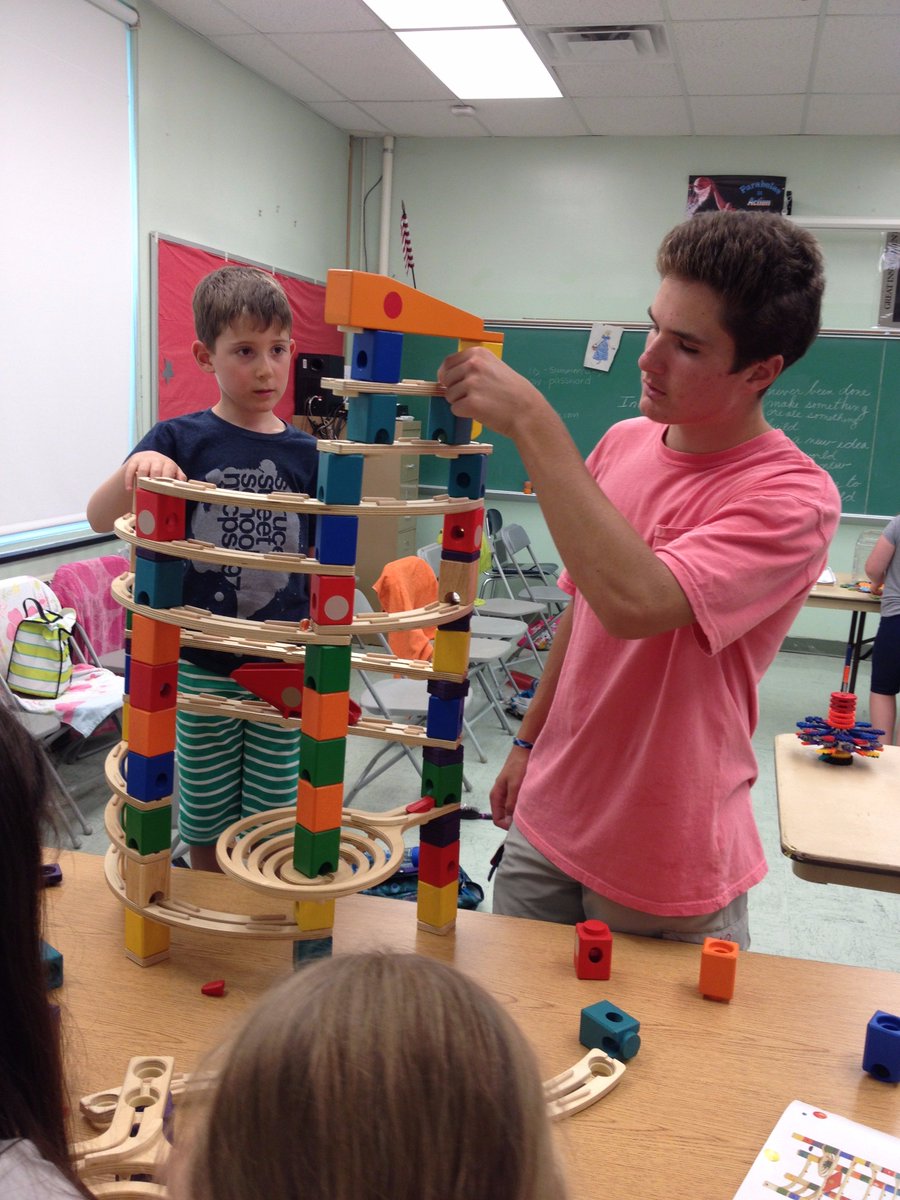 MoravianAcademy's tweet photo. Creative campers engage in #innovation at Inventors Camp! #SummerattheAcademy #letscreatesomethinggreat https://t.co/maUZXaR9Bu
