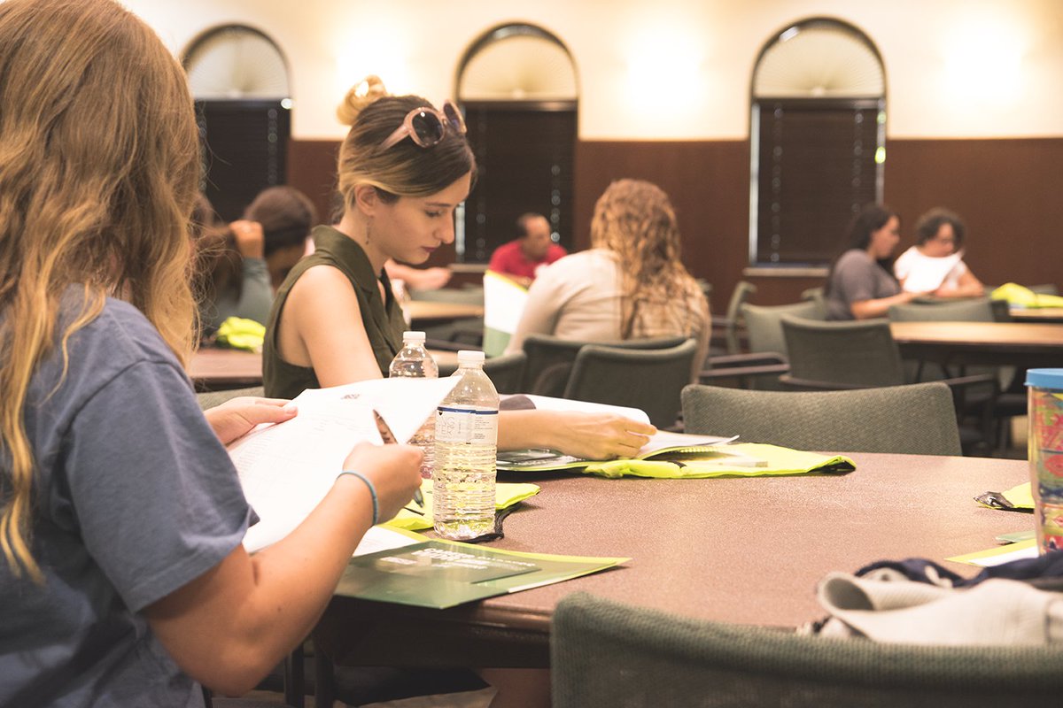 USFSM's tweet photo. You are #USFSMBound! We had incoming transfers go through orientation today &amp; learn about what it takes to be a Bull. #USF #SRQ https://t.co/DUlSwcXLGl