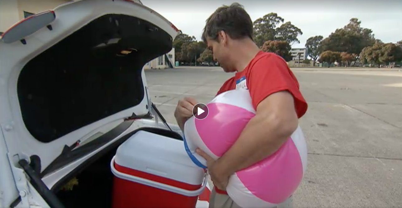 Deflating beach best sale ball