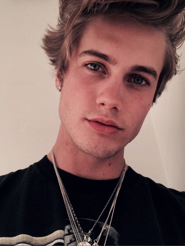 Neels tweet media