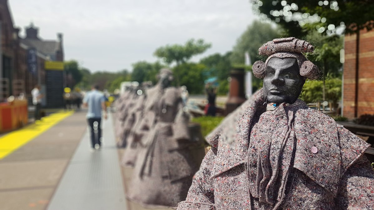 Super interessant om alle collega circulaire ondernemers te ontmoeten bij de #soulsalon vandaag.  Nederland voorop #wethefuture