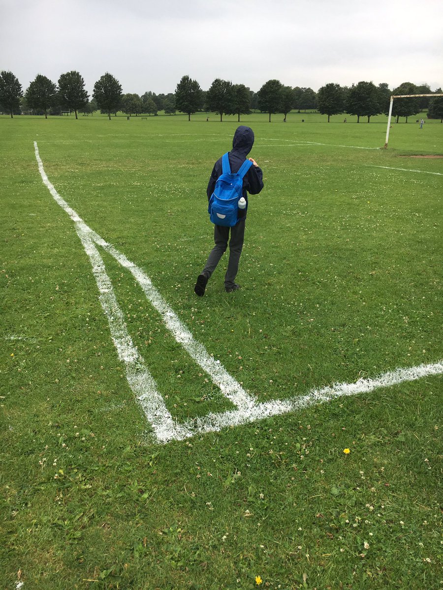 Nenpod's tweet photo. Drunken football pitch line marking? #Doncaster #TownFields https://t.co/2fLB8J0urR
