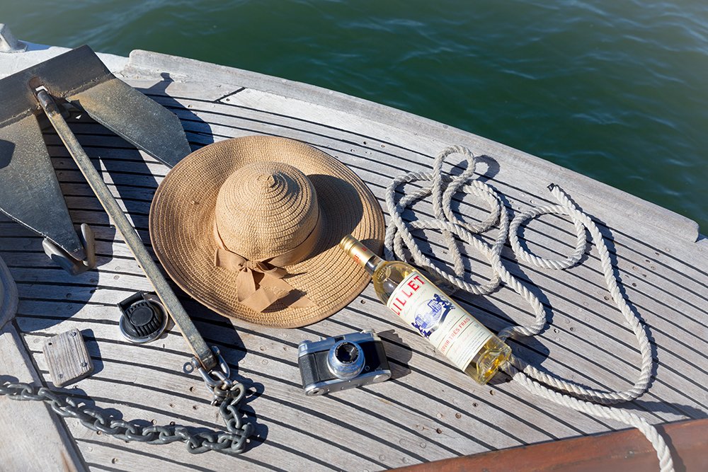 Waves, rays, and a little Lillet. ⛵
