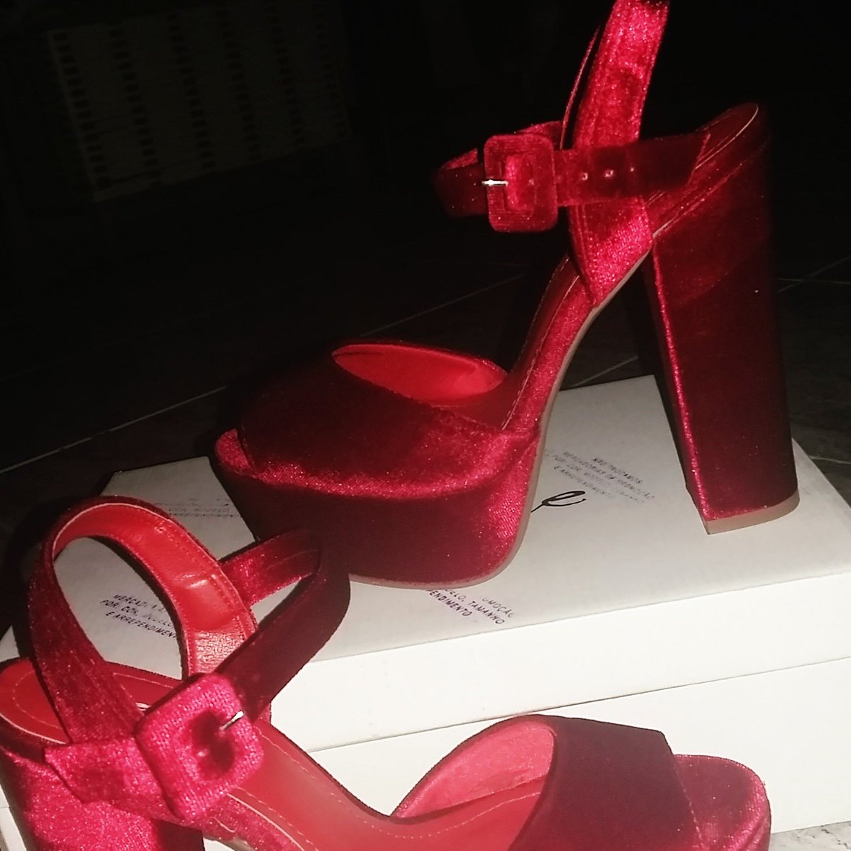 KarollS_24's tweet photo. Presentinho adiantado sim😍😍👠
#Muitoamrporessesalto
#Corpreferida https://t.co/LM3tlapV0D