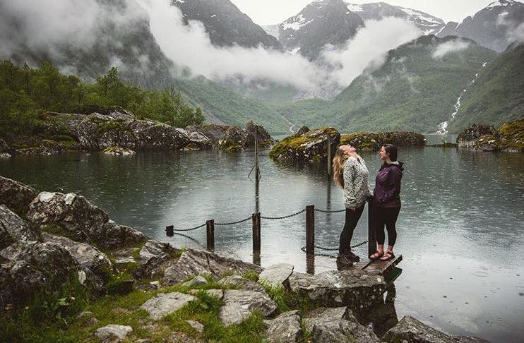 Strange_and_New's tweet photo. This has got to be the easiest #hike with the BIGGEST reward. This is on the edge of @Folgefonna National Park – Bondhusdalen. @fjordnorway https://t.co/S2tlDf4Oqk