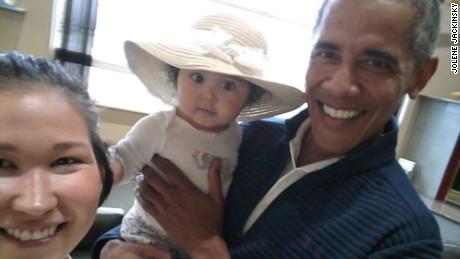 biggist's tweet photo. Will never get enough of this baby’s expressions- Obama Obama seemingly stoked Alaskan baby  https://t.co/RrcLHU4zdm https://t.co/ASEa3NaElI