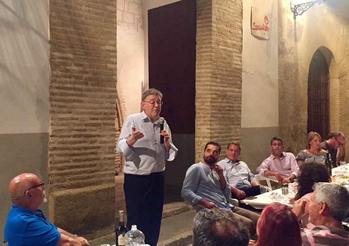 Amb @XimoPuigSG ha arribat el canvi a les institucions  valencianes. El pacte del botànic ha iniciat un camí que ara cal consolidar.