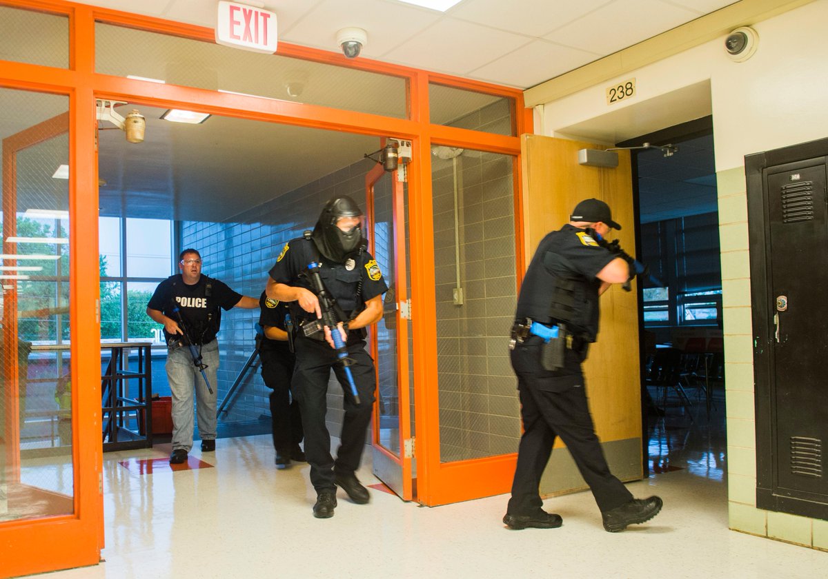 Teacher recounts what it's like to go through an active shooter