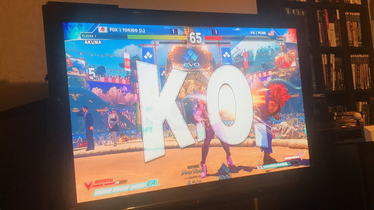 embersandroses's tweet photo. First thing we did was rewatch SFV #EV02017 GF once we got back home. This year was seriously so good! So happy for Tokido! https://t.co/rnaob1z7Ja