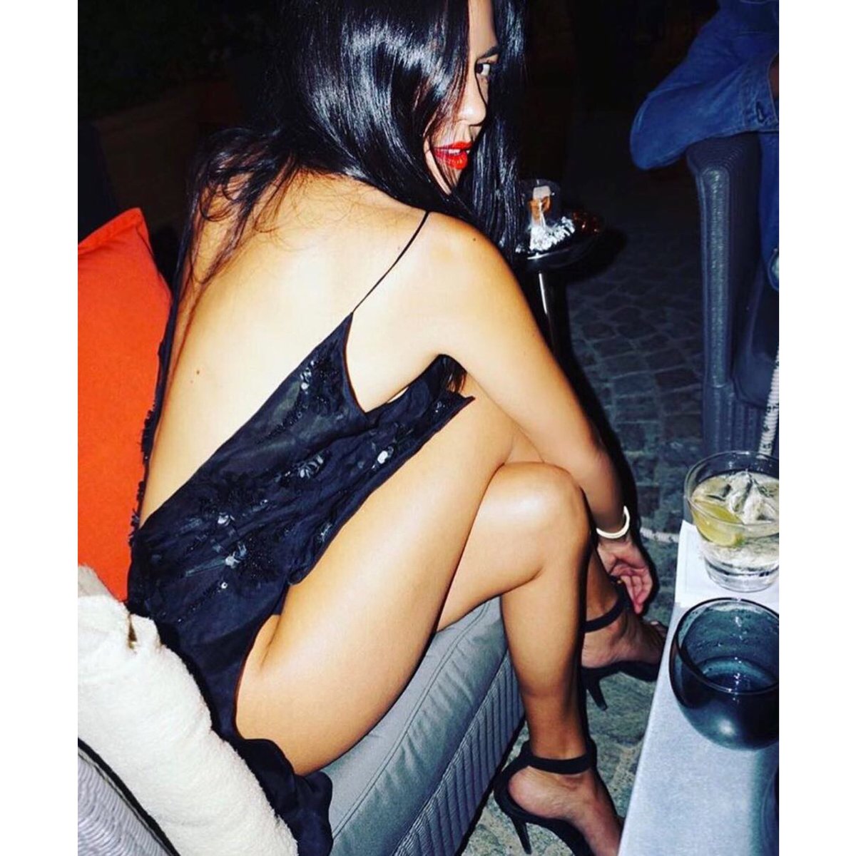 WinonahDejong's tweet photo. @kourtneykardash wears WINONAH while in Sant Tropez 🔥 https://t.co/Ue2M43UhAJ https://t.co/hSKlagPqt0