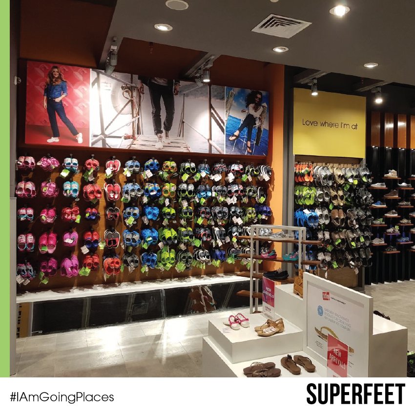 crocs outlet in lahore