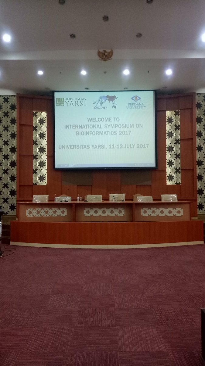 ferinaldy's tweet image. Assalamualaikum, hari ini akan berlangsung Symposium Informatika Internasional (InSyB2017) #InSyB2017 #UniversitasYARSI #bioinformatika