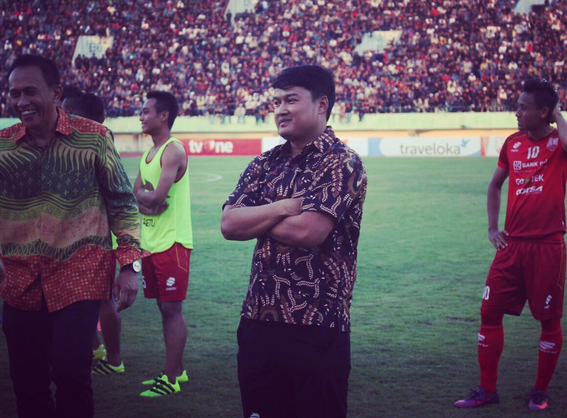 Orang2 tdk peduli ttg apa yg Kmu katakan,tetapi mereka akan sangat peduli terhadap apa yg Kmu buktikan (Mark Elliot Zuckerberg) #persis solo