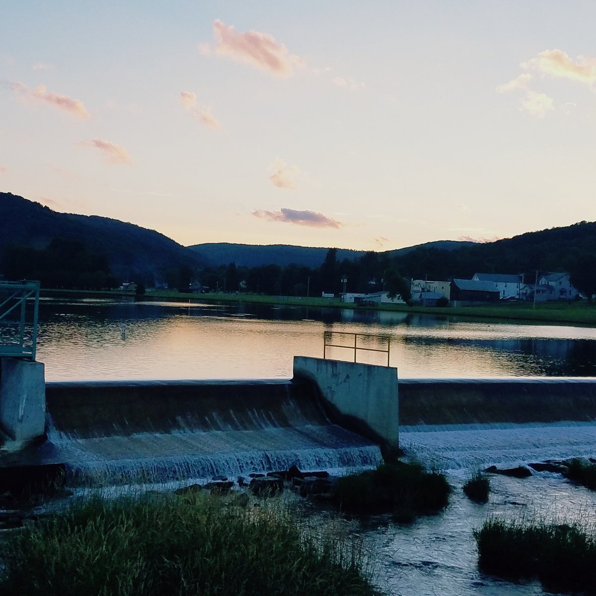 An evening walk in beautiful #Smethport #pawilds