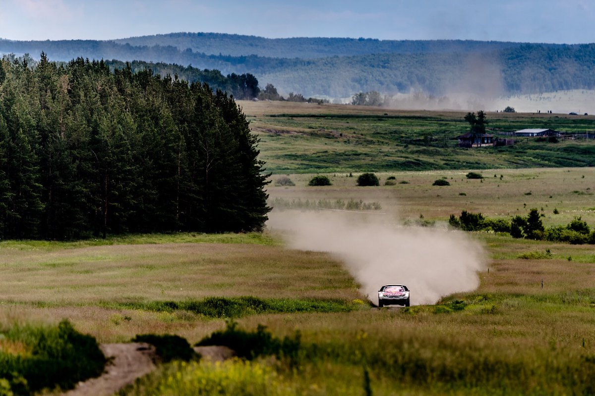 s_peterhansel's tweet image. Always look at the Big Picture.
@silkwayrally @peugeotsport #PeugeotDKR #WeLoveDust