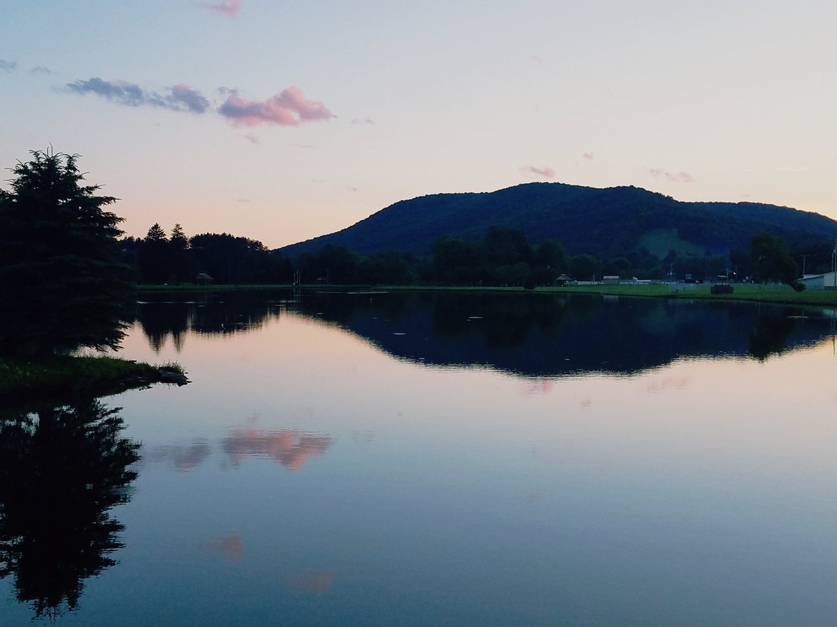 Beautiful #HamlinLake in #Smethport #pawilds