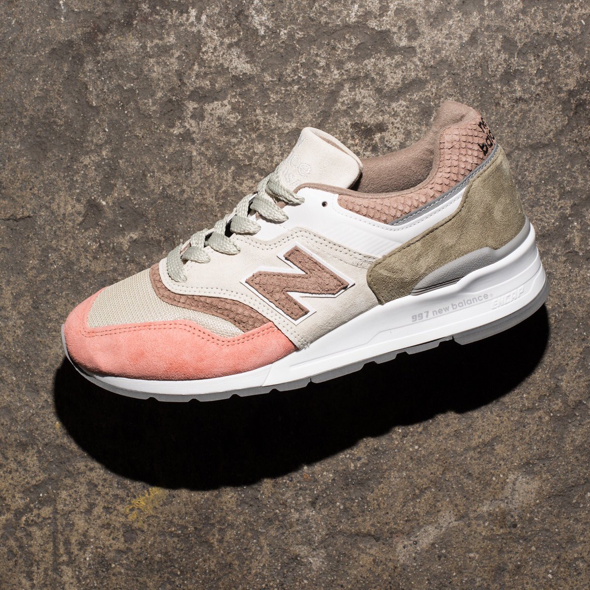 new balance desert heat 997