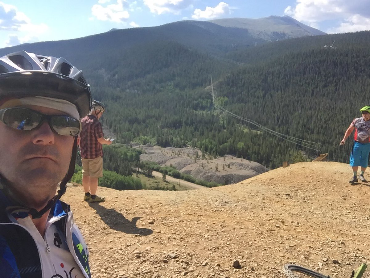 mgier's tweet photo. Almsot 20 miles. Almost 2,000 ft of elevation gain. And views like this. #CoMTB https://t.co/zvRS9uH3Fq