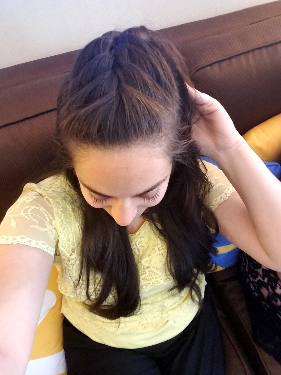 enthusiasticBL's tweet photo. My hair is all done, thank you @Walmart! Y'all go check OK the live video i shared on Facebook ;) #MejorContigo #RealTalkWithTony #ad https://t.co/roz6xy0vnW