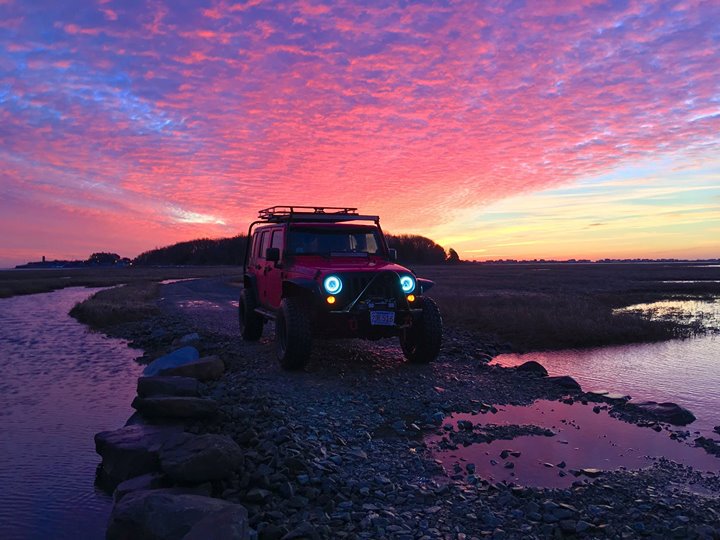 What’s better, the natural light or those headlights?

Photo By: @meechy812
