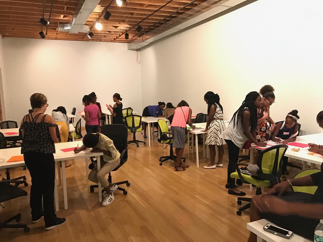 EnvisionLeadGro's tweet photo. Thanks Spark Baltimore for providing an inspiring space to see budding young entrepreneurs bloom. #girlbosses #7citybustour #elgwithme https://t.co/ydt0QPd6iv