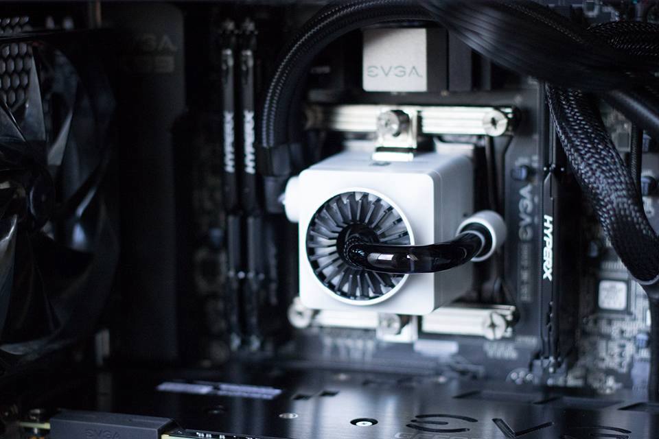 DeepcoolPH's tweet photo. How many of you like #blackandwhite photograph? 
Thanks Qnald Miranda, simply beautiful! https://t.co/vGPMciSv44