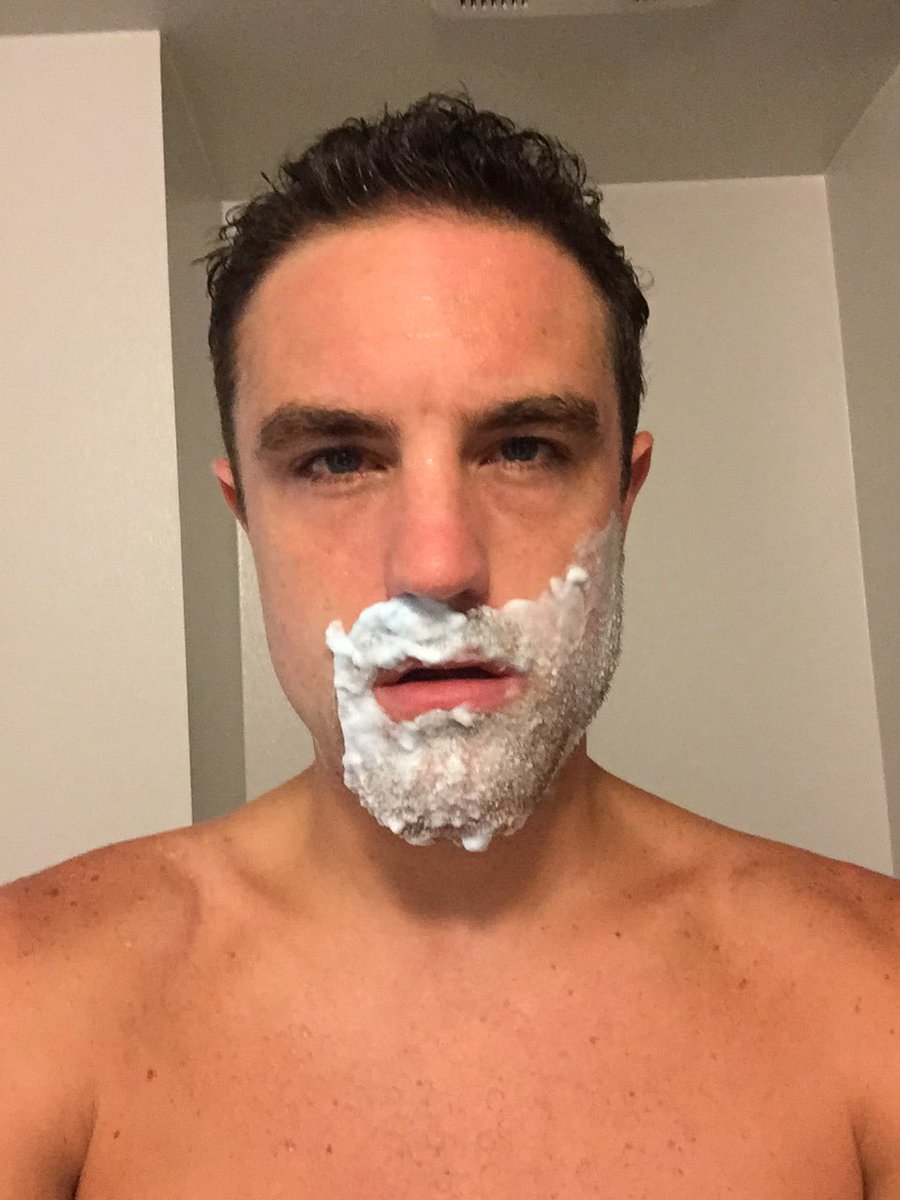 TheTruest_Won's tweet image. .@Gillette the best a man can you? Luckily I'm such a warrior and over coming ur short comings. Be better. #hatethis #gillette #poorproduct