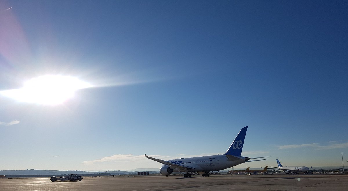 Alber_Casado's tweet photo. @alf_bertodano @AirEuropa - #Speedliner... - https://t.co/M9UTwkwyzC