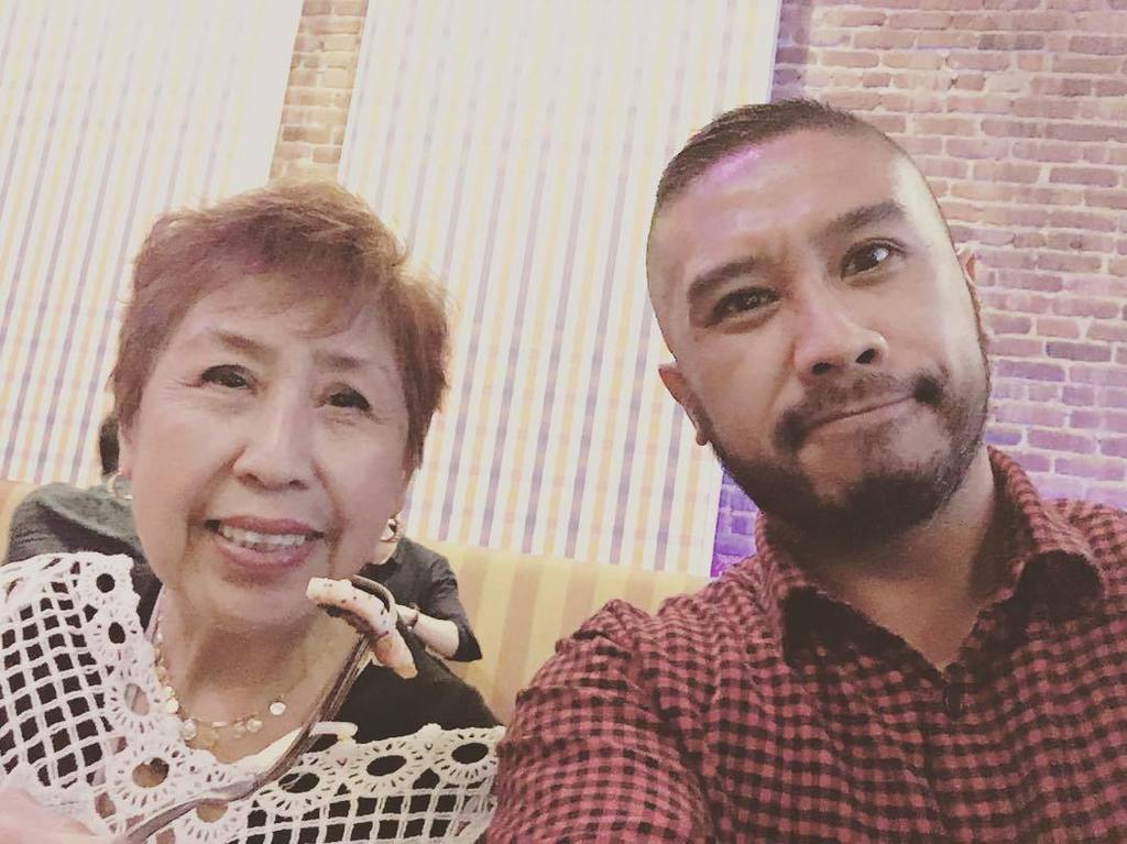 illadave's tweet photo. Oh my god, my mom is 70 (don't tell anyone). #happybirthday #laotable #sanfrancisco #sf https://t.co/quCueyXV3u https://t.co/bi4jdIg1Mq