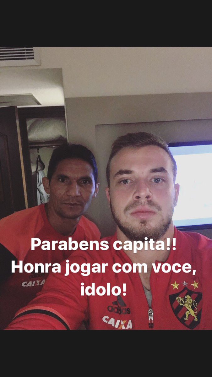 Parabens monstrooooooooooooooooo idolo capita presidente !!!!!!!! #AturaouSurta