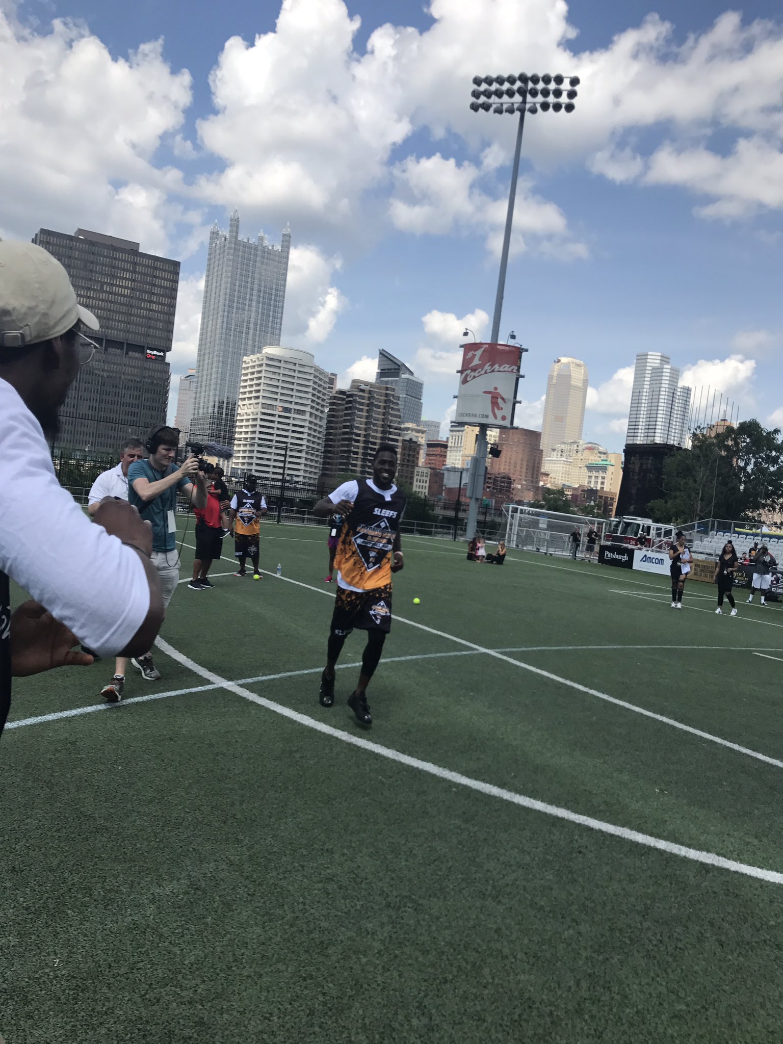Happy birthday to Antonio Brown!! Thank u for signing my jersey & giving back to the community. Go steelers  