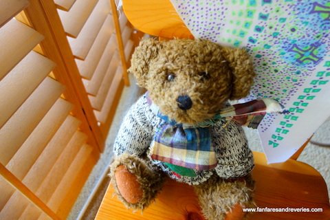 Mesa_Artist's tweet image. Cuddly Bear loves the warm sunlight emanating from a Southern-facing window.  #InanimateObjects #StuffedAnimals