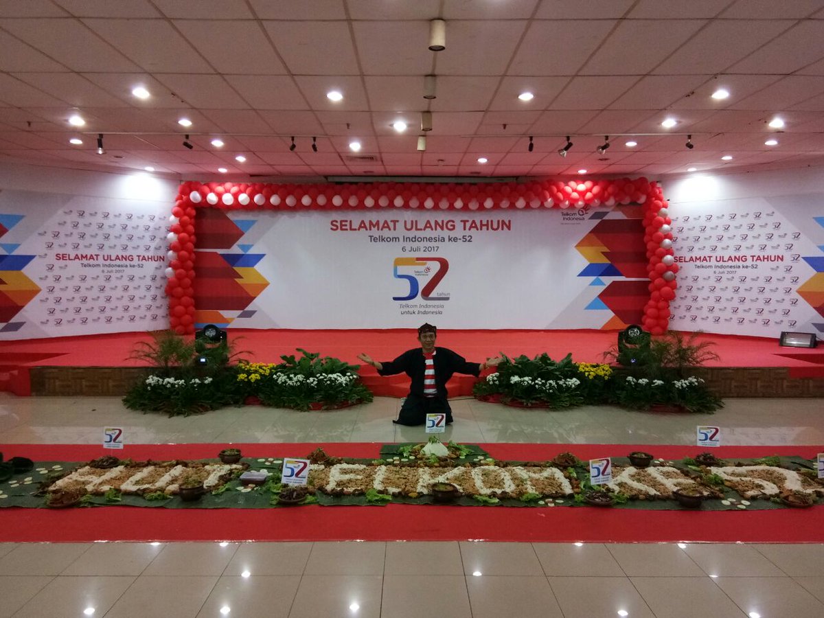 Selamat ulang tahun Telkom, makin kece dan pede yaa <a href="/Indonesiawifi_5/">wifi.id Funtastic 5</a> <a href="/_Funtastic5_/">Funtastic5 TR5</a> #Telkom52Tahun