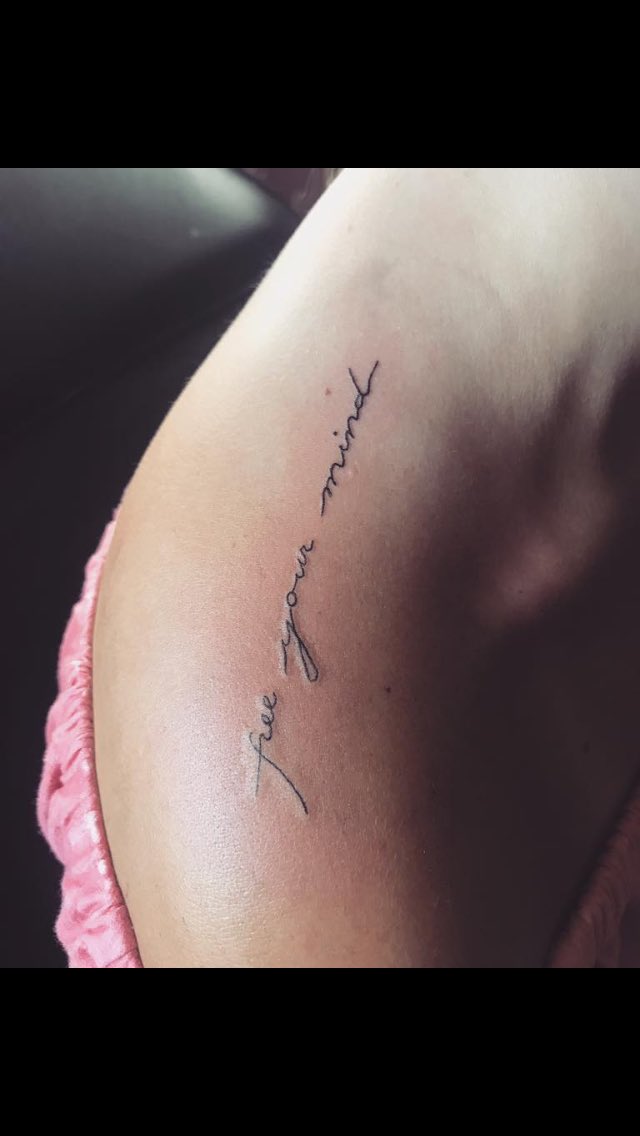 mjacksontattoos's tweet photo. Free your mind! #tattoos #inked #mattjacksontattoos #scriptattoo https://t.co/zaSyK7a58t