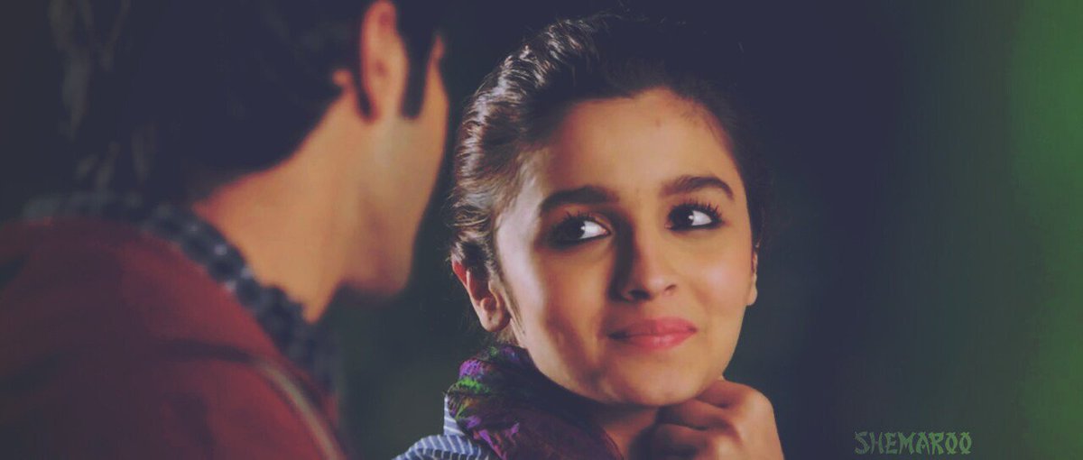 BestOfVaria_'s tweet photo. @Sova_varun @Varun_dvn @aliaa08 Humpty and Kavys will always be special.

3 YEARS OF HSKD ❤ https://t.co/JpPo75RS3D