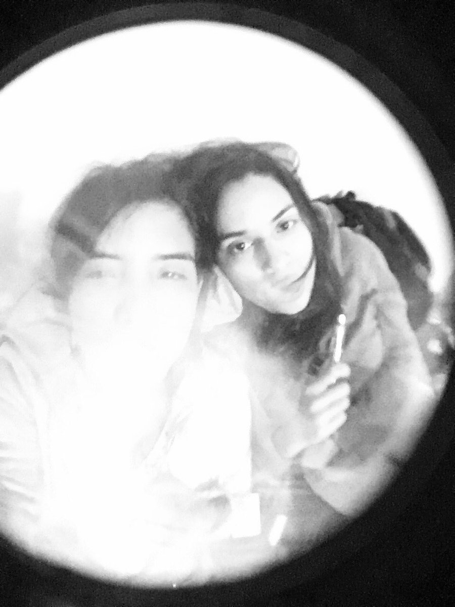 Dire27Li's tweet photo. Te quiero muchísimo, más allá de la vida como ambas sabemos... años de años ♥️ #SosaLi 👩❤️💋👩 @tefykinu https://t.co/qopXdPjLzO