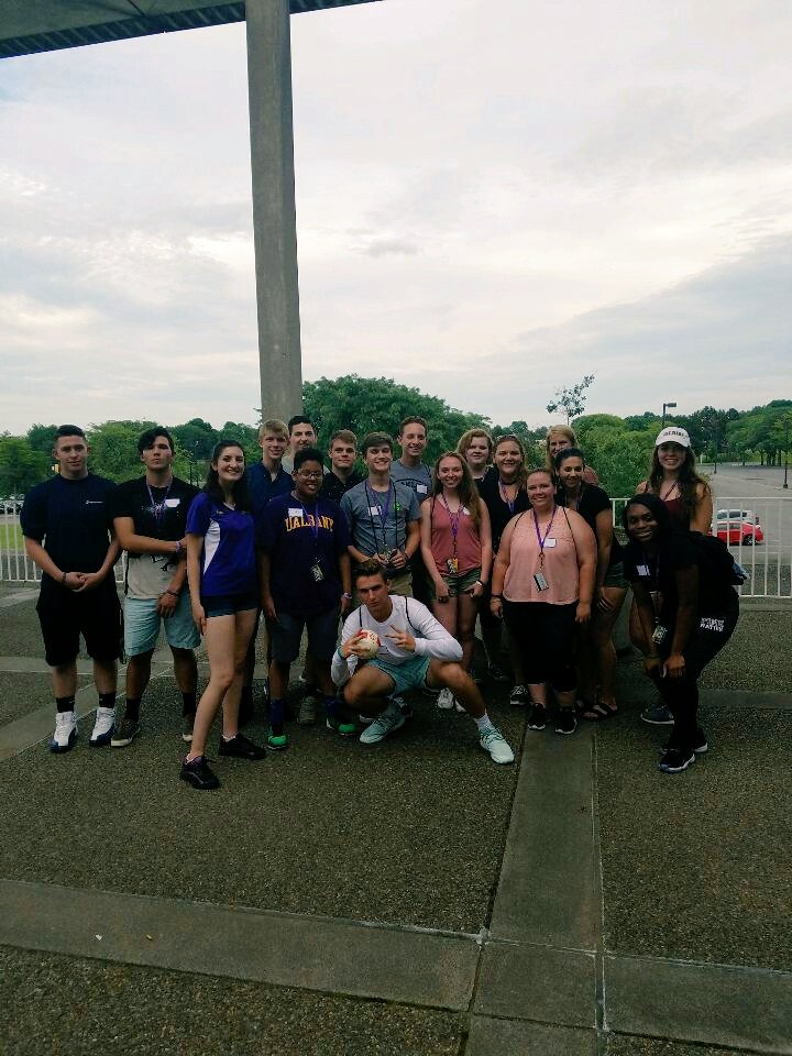 OL_EmmaT's tweet photo. Another great day one of Freshman Orientation!  So excited to welcome our #newdanes #ualbany21 https://t.co/lwfmZrUZCR