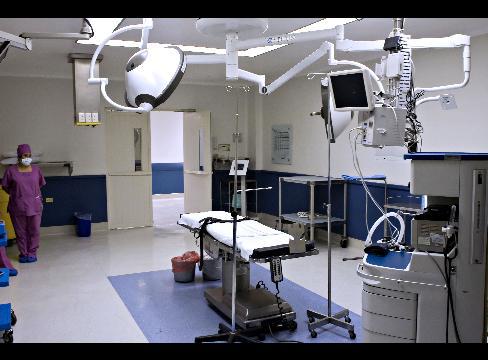 INDOLINKc's tweet image. Manos Unidas y Clínica Baviera construirán el primer hospital oftalmológico en la ciudad… indolinkspanish.wordpress.com/2017/07/11/man…