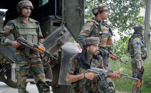 uniindianews's tweet photo. Massive search operation continues in Kashmir woods, 3 infiltrators killed so far
#seachoperation
#amarnathyatris
https://t.co/VuZk1JNLeW https://t.co/Xdd8ZZRjeO