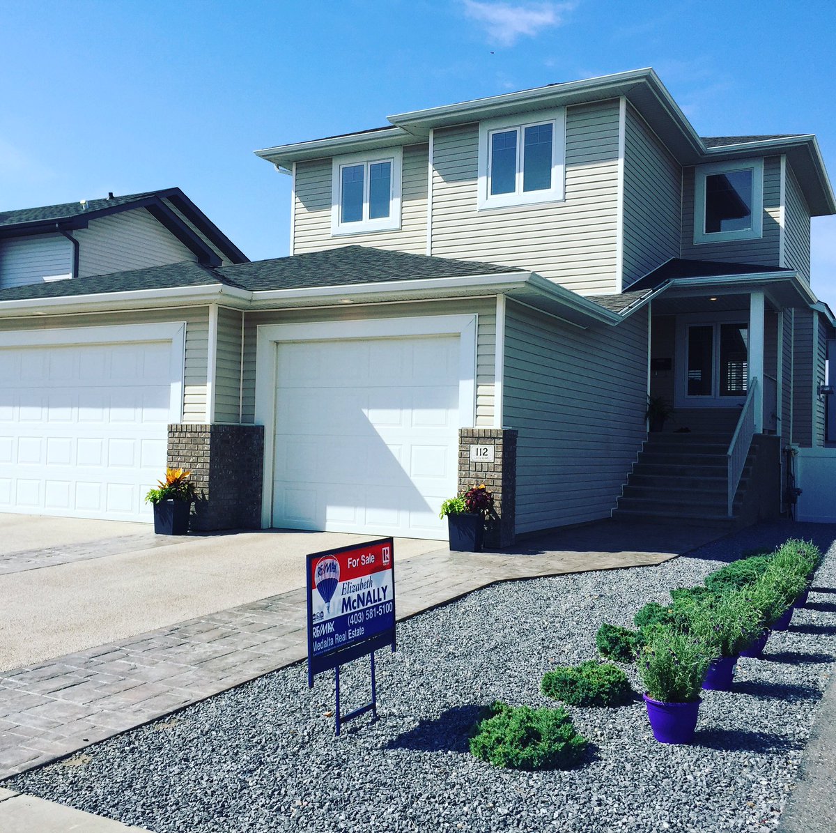InfoMcnally's tweet image. Hitting the market tomorrow! #somerset #walkoutbasement #fullydeveloped #triplecargarage #remaxsells