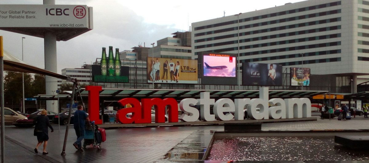 Kuuntelijamme Lasse lähetti kuvan Amsterdamin kirjaimista. Lisää väriä #Porvoo teemaan. #ylehelsinki