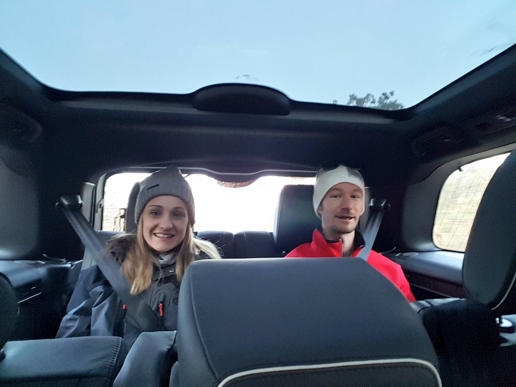 Testing out the 3rd row of the Discovery. I'm 6ft and have plenty legroom. Comfy over bumpy roads too.