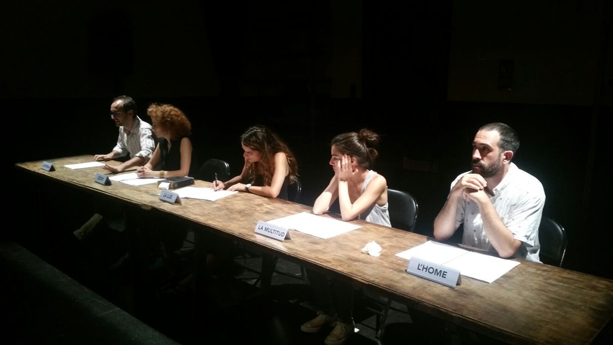 I avui a les 18h més #teatreperauntempsdemergència amb textos de @fiorce <a href="/EAldrovandi/">Emanuele Aldrovandi</a> i Hank Willenbrink a la <a href="/salabeckett/">Sala Beckett</a> <a href="/grecfestivalbcn/">Grec Festival Bcn</a>