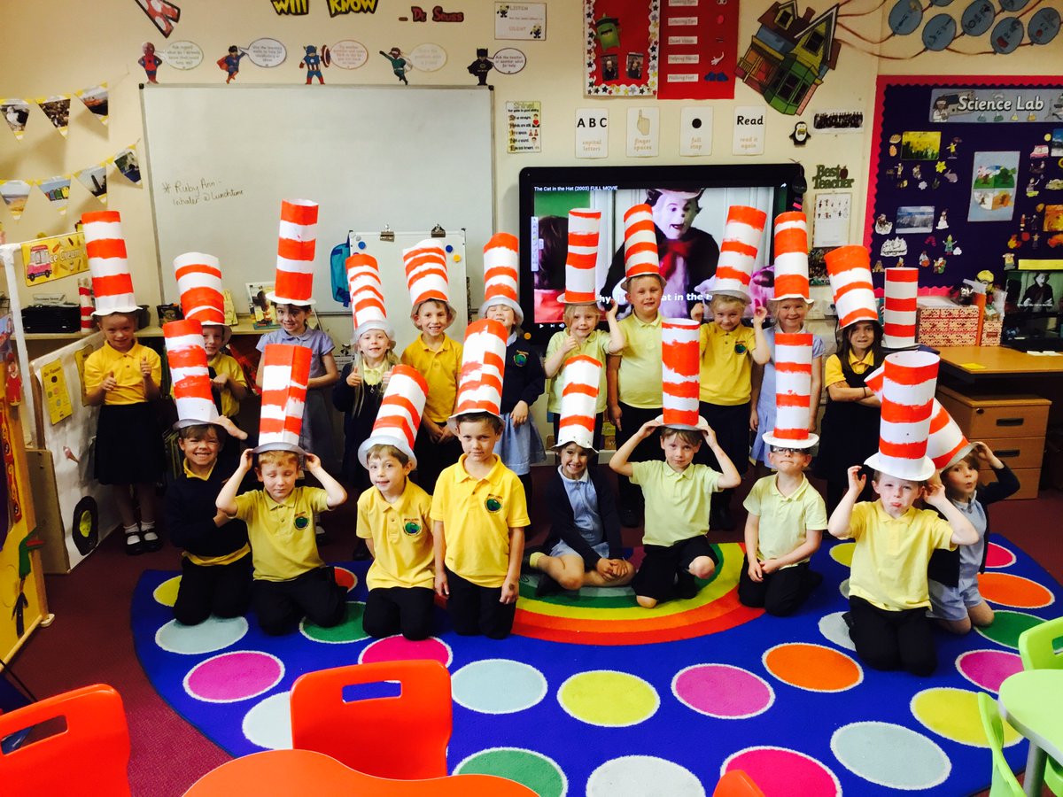 Waterprimary's tweet photo. Move-up morning in Class 2 🐱🎩#catinthehat #thinkingcaps #Year2ready https://t.co/niKL4Fwvbh