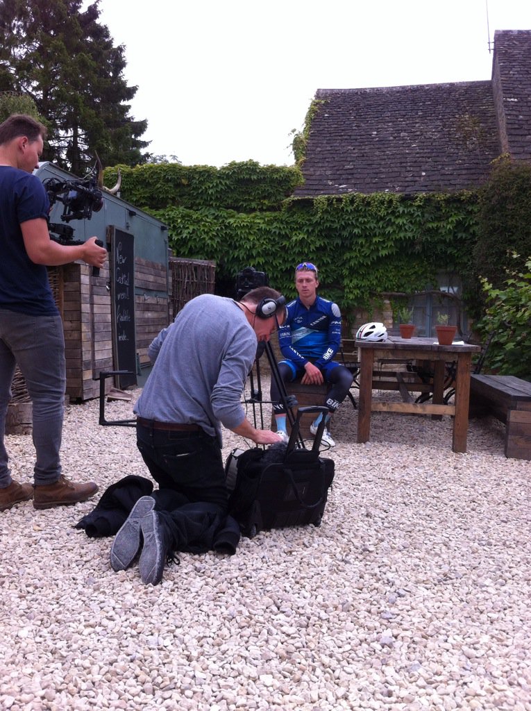 We are getting the voice over for  <a href="/TourofBritain/">Lloyds Tour of Britain</a> film with <a href="/HankLW/">Ato</a> of @bikechannelcanyon here in #Charlbury