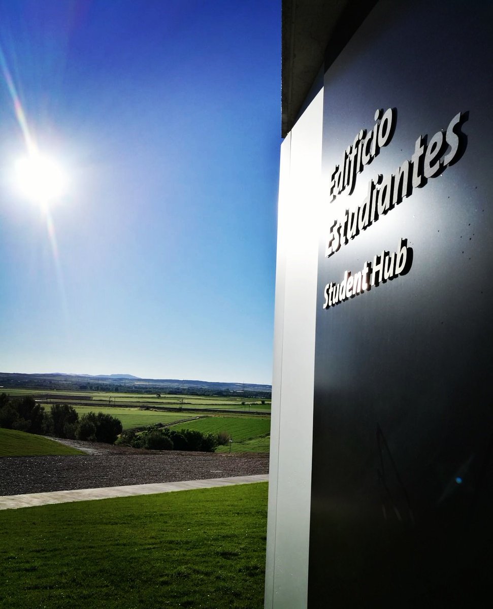 Hoy recibimos a futuros alumnos que ocuparán este edificio dedicado a ellos. ¡Suerte en las pruebas y nos vemos pronto! #PruebasPropiasUSJ