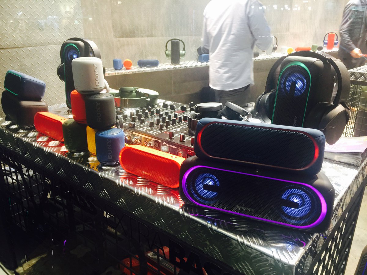 SRS-XB40 리얼리뷰 !!!
blog.naver.com/vvvinho/221049…
한 달 정도 써보니 리얼 좋은것.
#xb40 #sony #extrabass #소니 #넘나 #좋은것